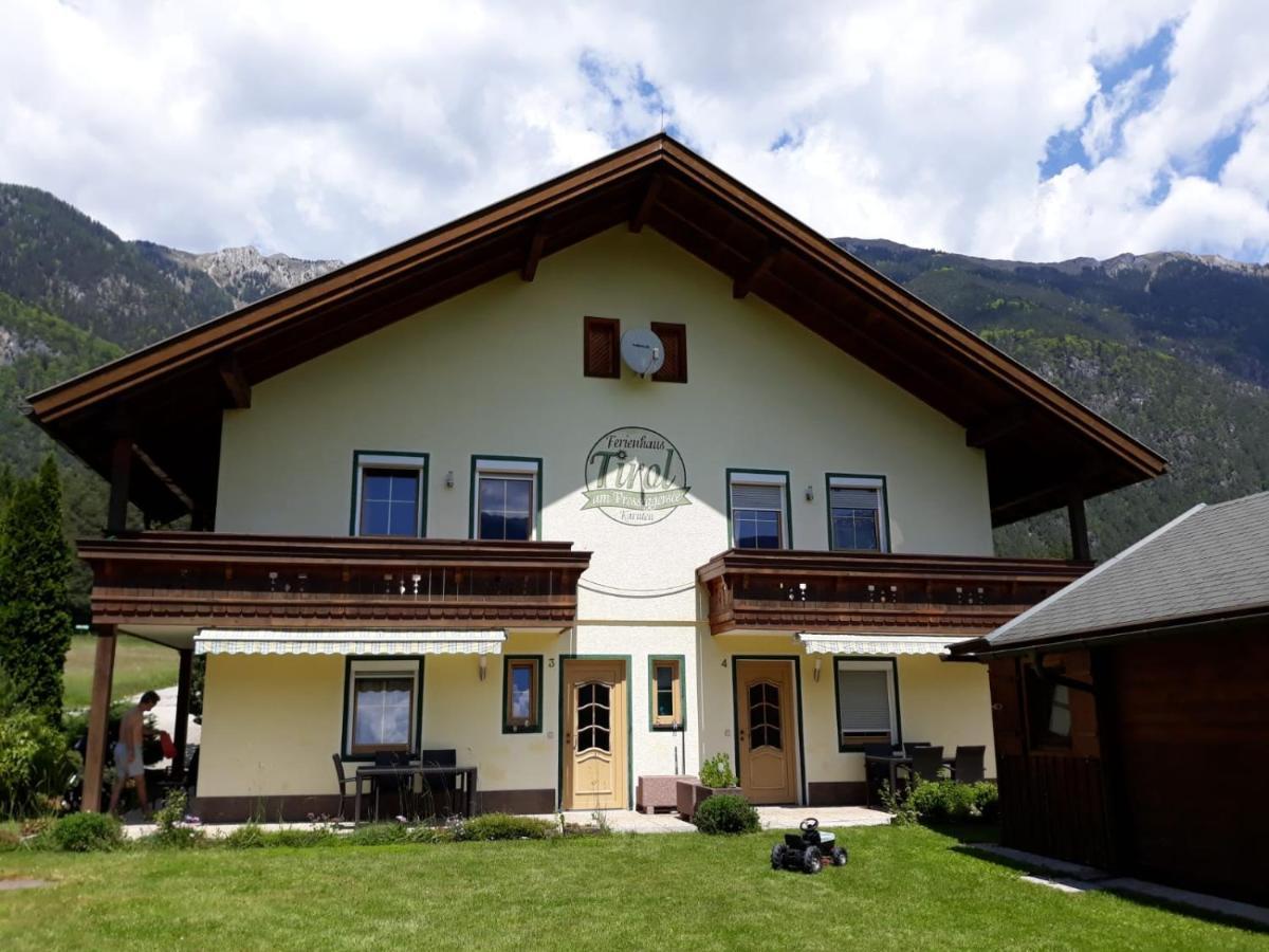 Landhaus Tirol Hotel Presseggersee Exterior photo